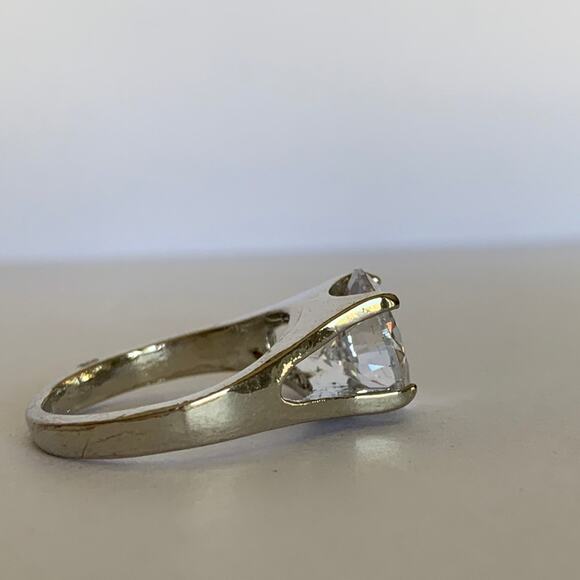 Diamond CZ Solitaire Engagement Silver Ring Size 6 - Picture 5 of 6